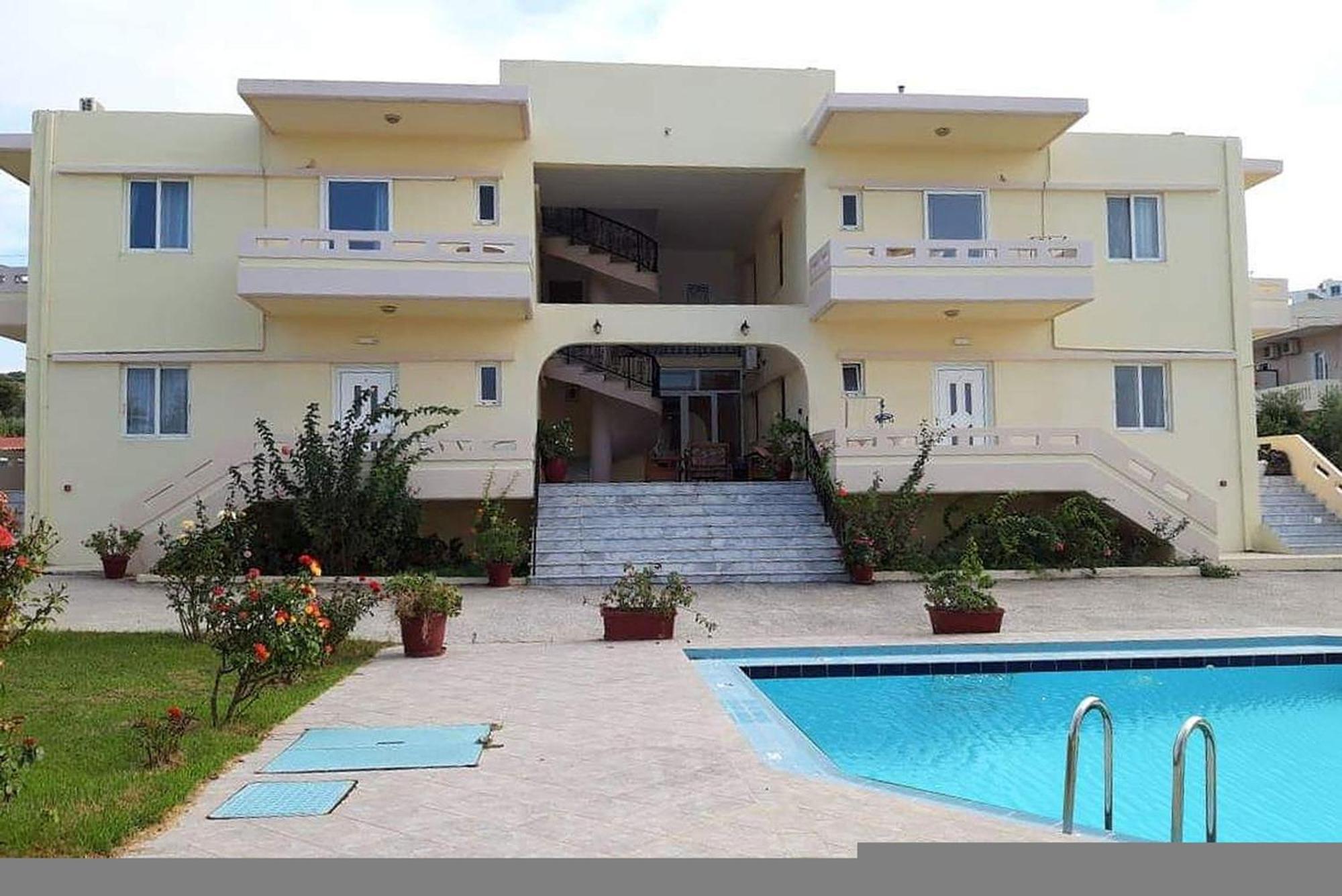 Litinas Apartments With Pool Agia Marina  Exterior photo
