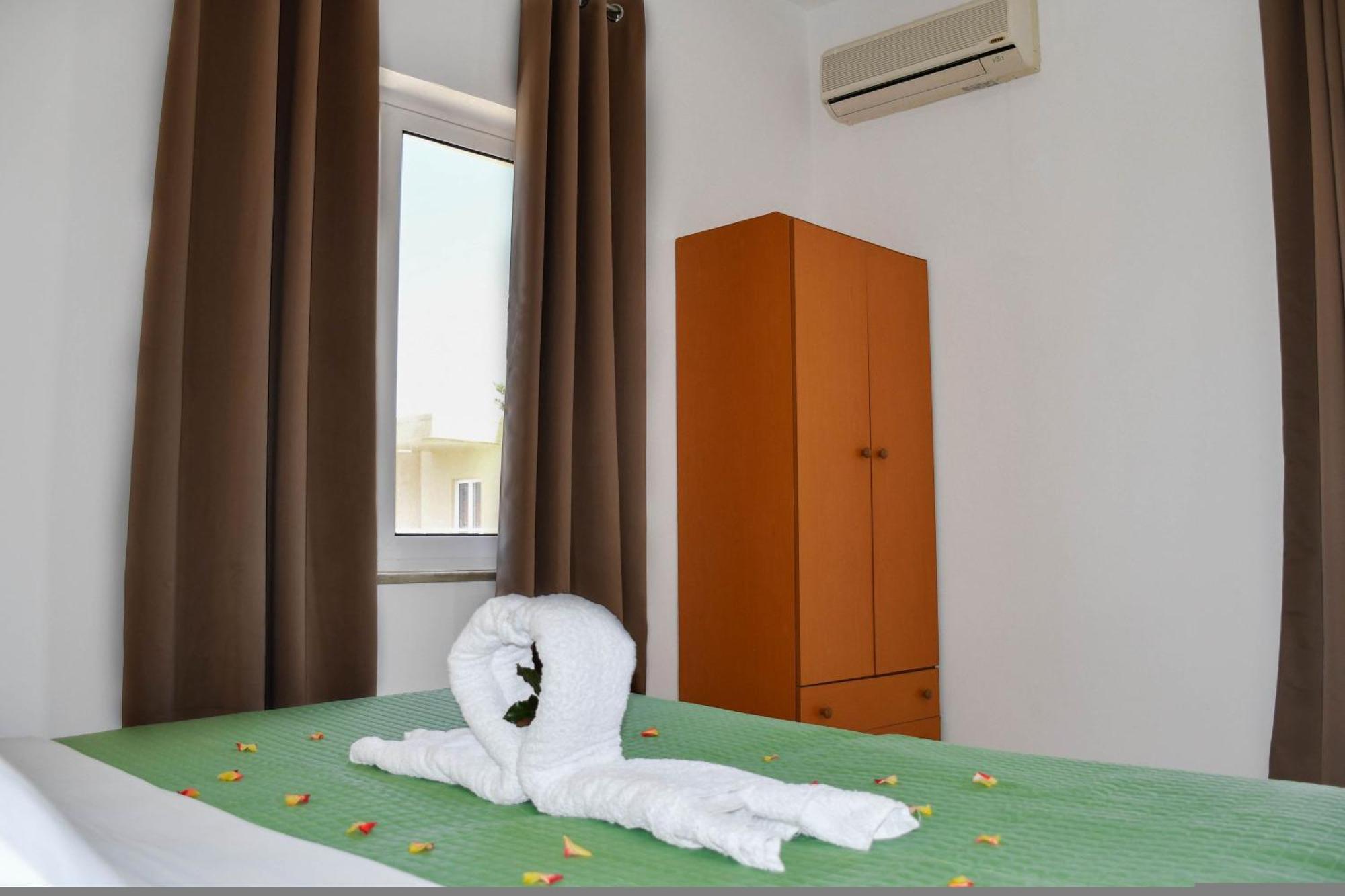 Litinas Apartments With Pool Agia Marina  Exterior photo