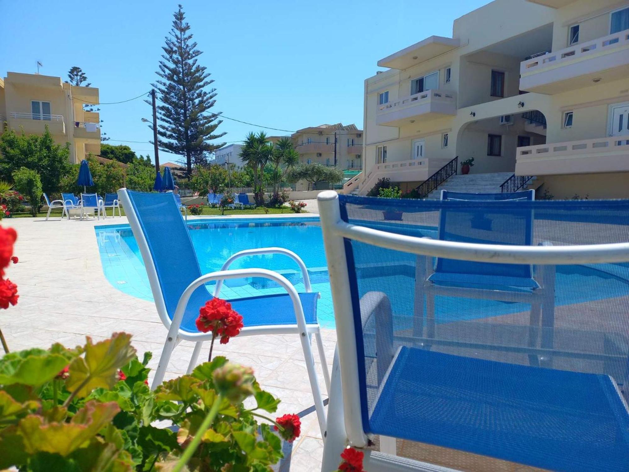 Litinas Apartments With Pool Agia Marina  Exterior photo